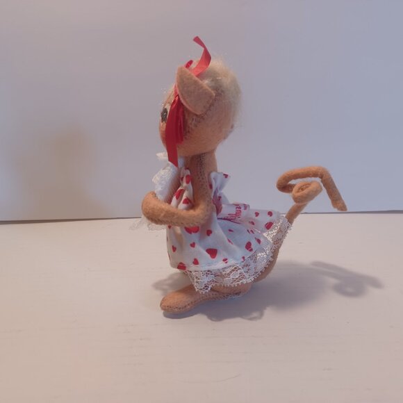 Annalee Doll Vintage 1993 Valentine's Day Felt Mouse Heart Red Dress - Picture 2 of 6